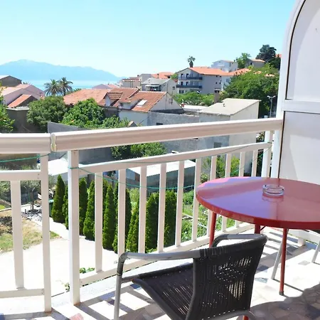 アパート 13681b *